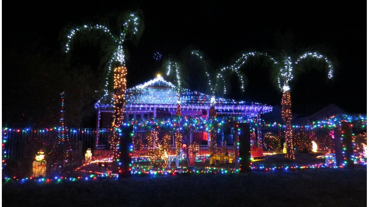 Some of the spectacular Christmas lights on display in the Avon Valley region. Photo via Avon Valley Advocate.
