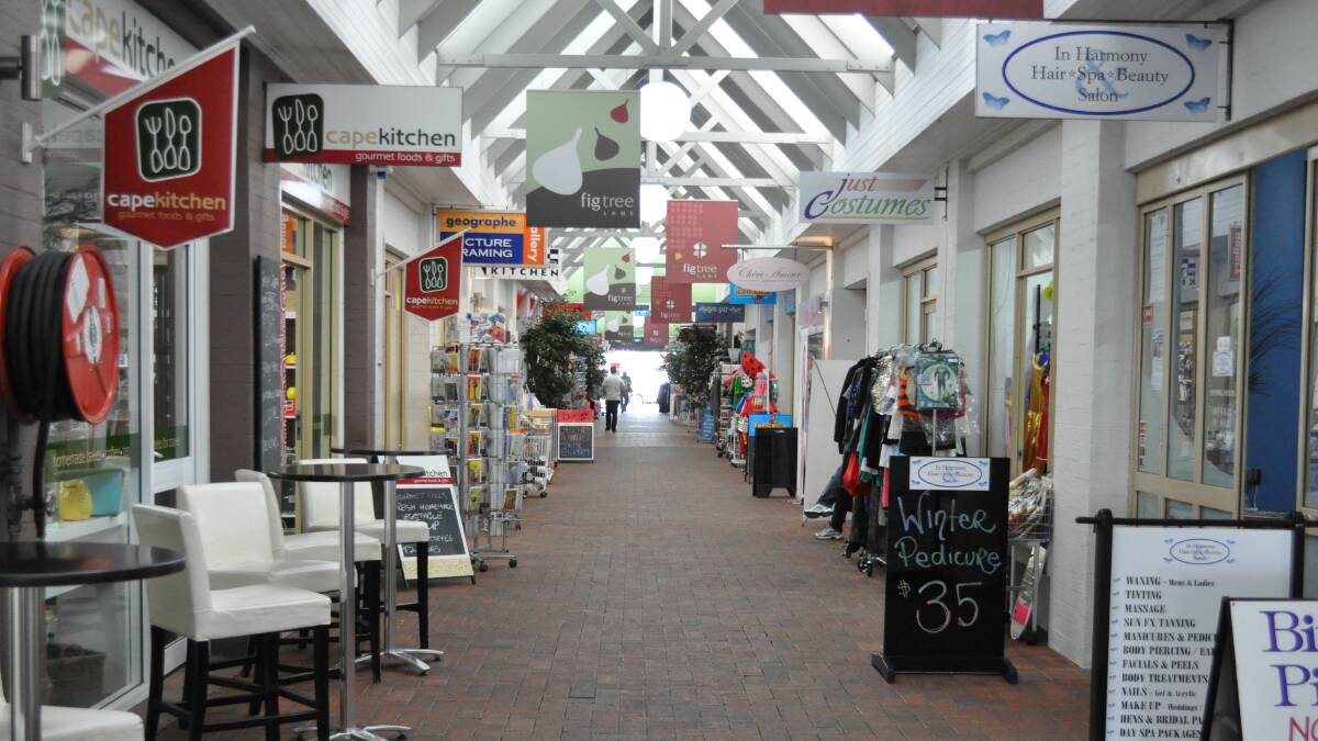 Commerce minister Michael Mischin has approved extended retail trading hours for the City of Busselton. 