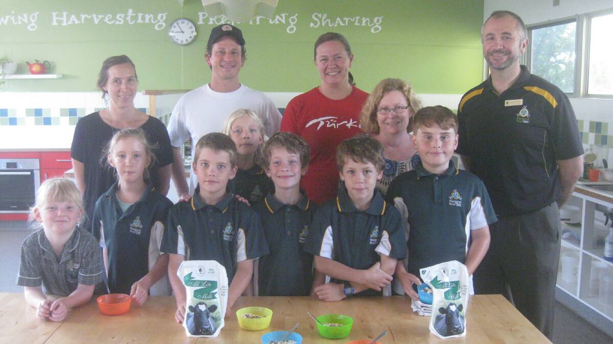 Deputy Principal Campbell Madden welcomed Susan Elton (breakfast club volunteer parent), Alessio Rampolla del Tindaro (principal of Southern Crust Pizzas), Kathy and Mary (from the Uniting Church), along with some hungry students to the Breakfast Club.