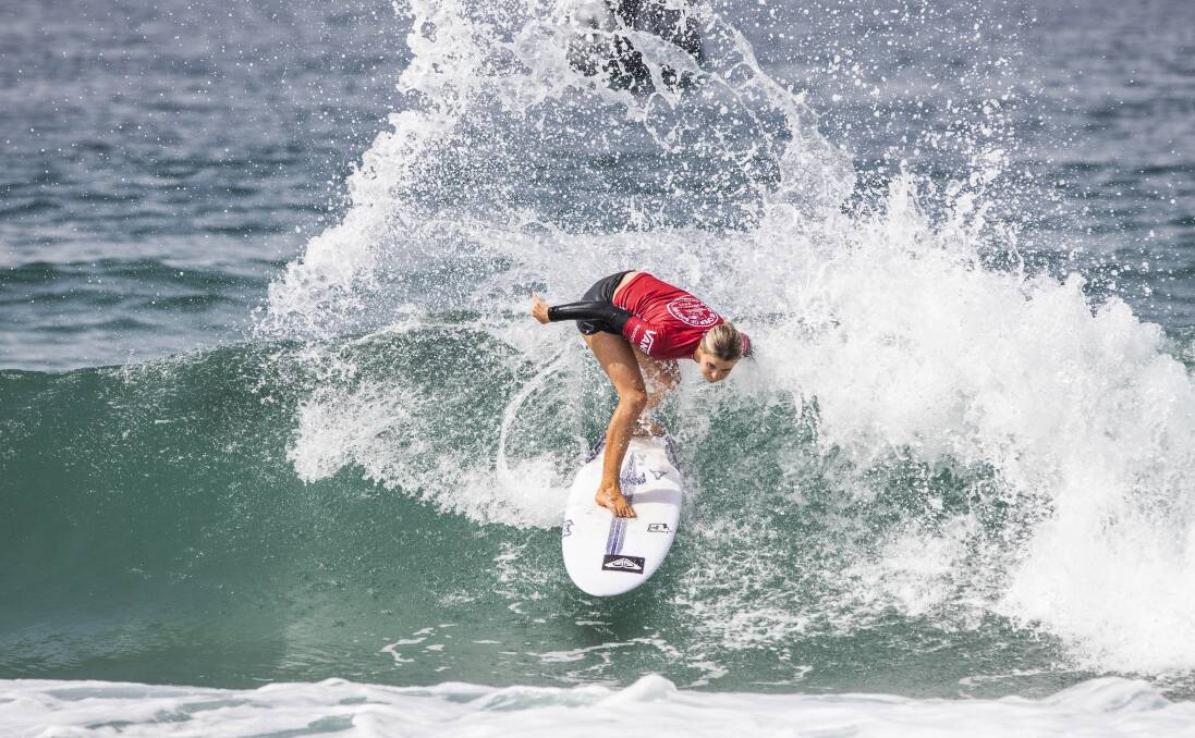 Gracetown's Bronte Macaulay came out firing on all cylinders once again in Round 3 of the US Open of Surfing at Huntington Beach. Photo: WSL/Herron