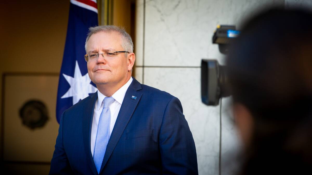Prime Minister Scott Morrison says the government is waiting on state and territory leaders to endorse the plan to get asymptomatic close contacts back to work. Picture: Elesa Kurtz