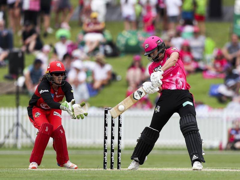 Ellyse Perry led the Sixers into the WBBL final with a six in the super over against the Renegades.
