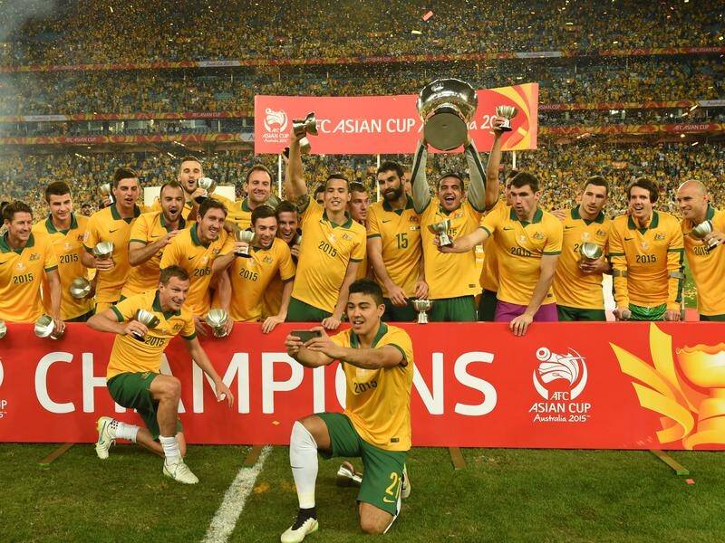 The deadline for 2023 Asian Cup hosting bids has been extended as Australia's considers its options.