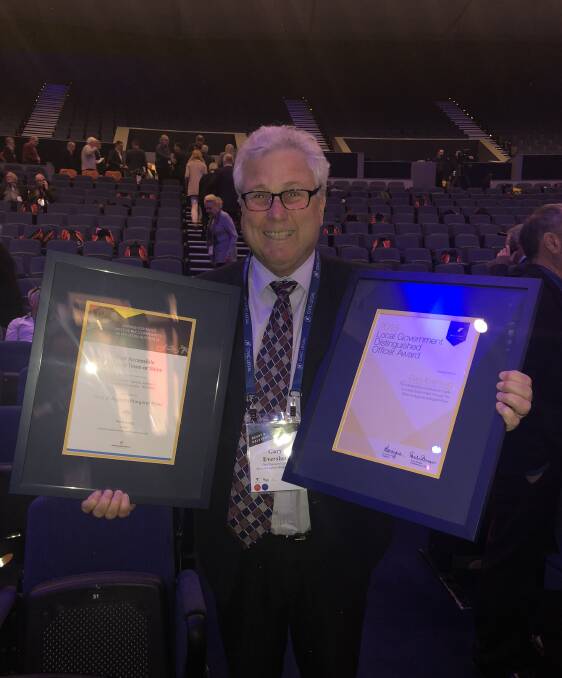 Mr Evershed collects his commendations at the WA Local Government Association's Statewide Convention. Photo: Supplied