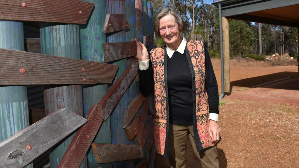 Western Australian artist Lesley Meaney has been revealed as the 2021 winner of the $3500 Margaret River Art Prize.