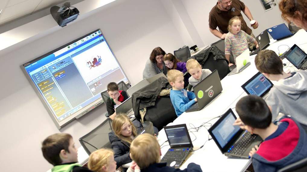 Mentors sought for youth coding club